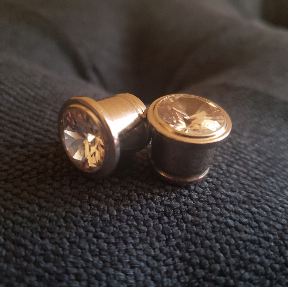 Diamond Plug